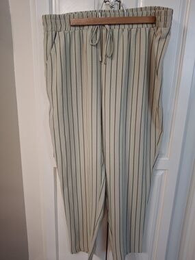 Striped Elastic-Waist Trousers - Light Tan/Black